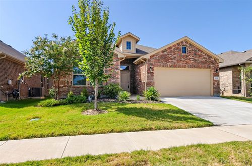 213 Mossy Cliff Ln, Haslet, TX, 76052-2254 | Card Image