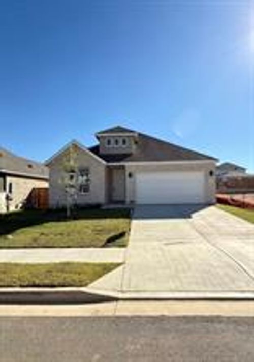 130 Sincere Dr, Kyle, TX, 78640 | Card Image