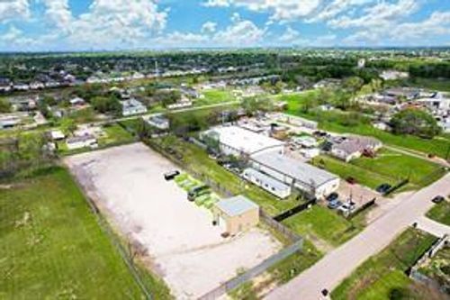 15610 Ennis Rd, Sugar Land, TX, 77498-5768 | Card Image