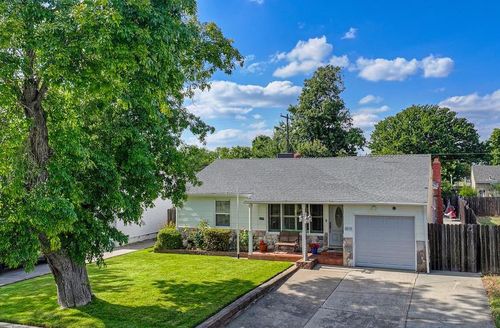 6039 Mcmahon Drive, Sacramento, CA, 95824 | Card Image