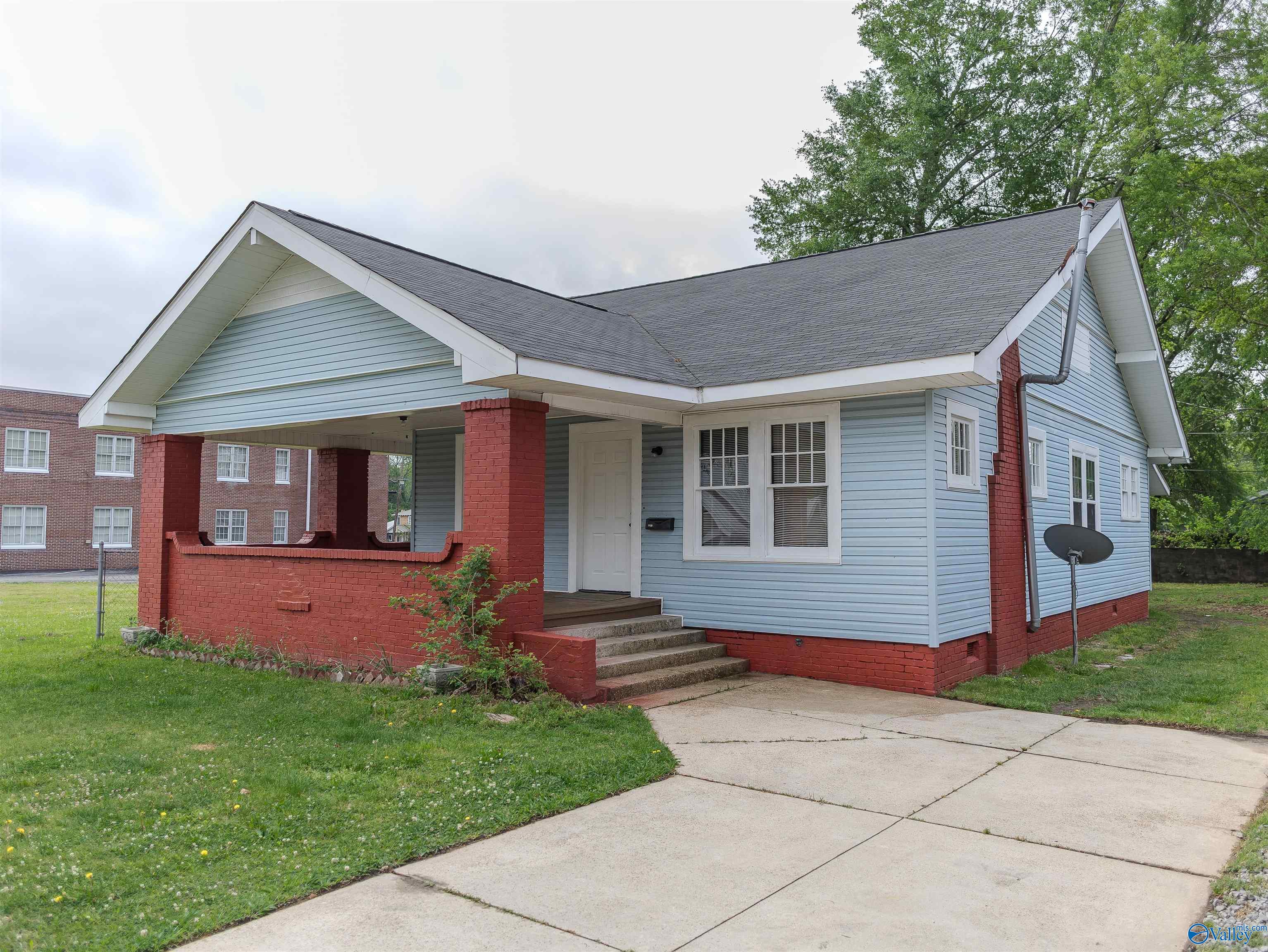 Christopher Ave, Gadsden, AL 35901