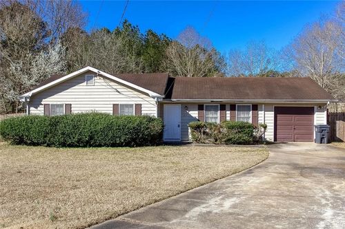 105 Valley Ct, Covington, GA, 30016-6920 | Card Image