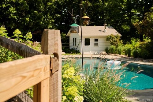 41 Seelbach Ln, Staatsburg, NY, 12580-6300 | Card Image