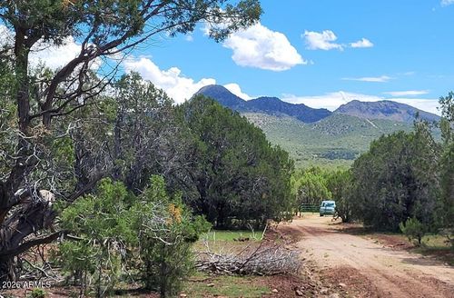13664 Round Mountain Expy, Williams, AZ, 86046-1106 | Card Image