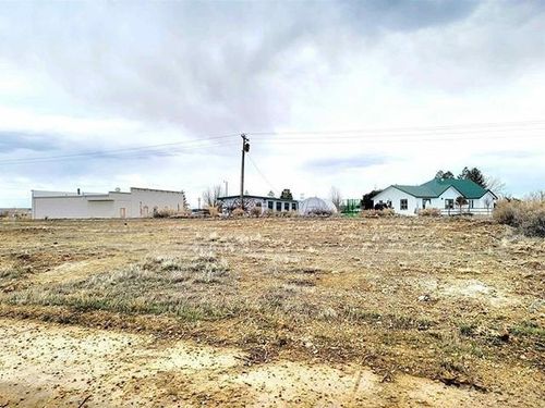 505 Idaho Dr, Medicine Bow, WY, 82329-5017 | Card Image