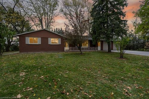 9256 Twenty Rd, Smithville, ON, L0R2A0 | Card Image