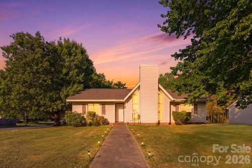 2530 Dion Ave, Charlotte, NC, 28212-6322 | Card Image