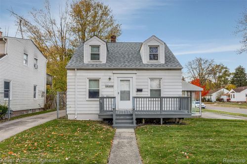 19239 Beaconsfield St, Harper Woods, MI, 48225-2153 | Card Image