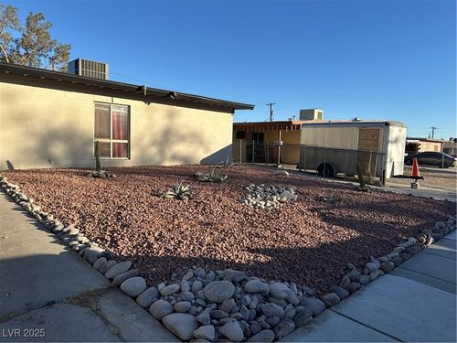 a-2105 S 15th St, Las Vegas, NV, 89104-3463 | Card Image