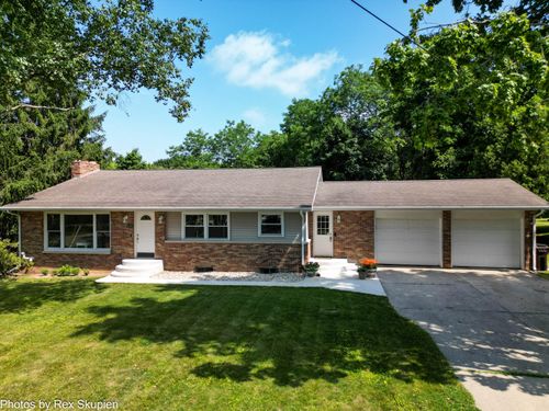 521 E Pine St, Fremont, MI, 49412-1739 | Card Image