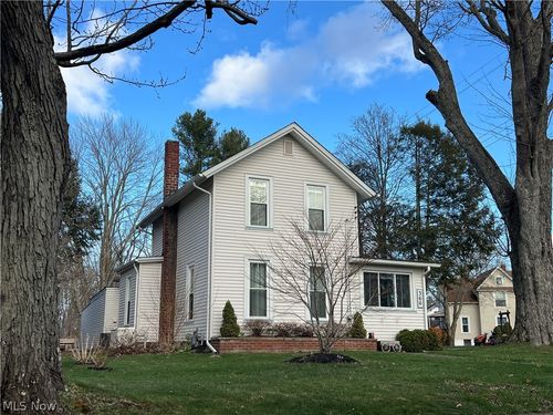 366 Old Main Rd, Conneaut, OH, 44030-2747 | Card Image