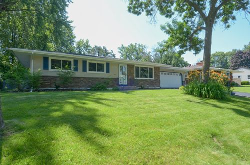 5861 Hackmann Ave Ne, Fridley, MN, 55432-5754 | Card Image