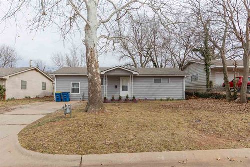 121 S Marshall, Stillwater, OK, 74074-0000 | Card Image