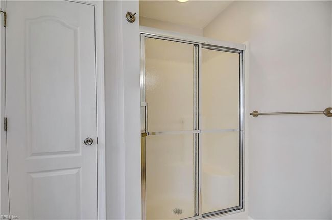 1st Floor Primary Bathroom | Image 25