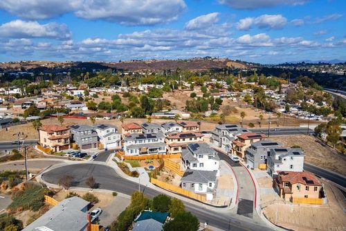 8587 Vista Azul Pl, Lemon Grove, CA, 91945-3350 | Card Image