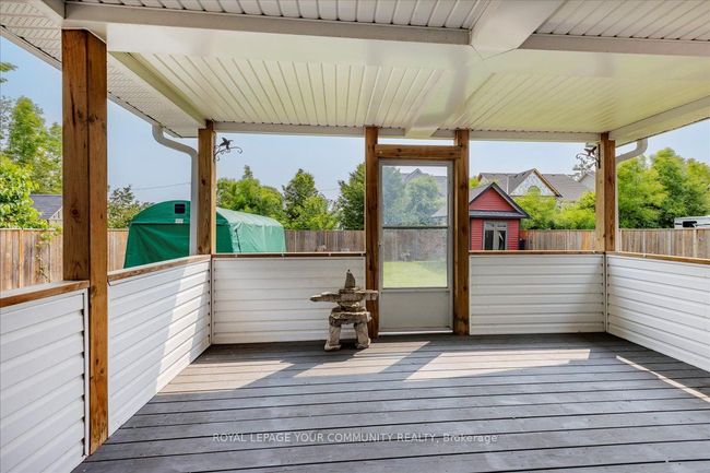 109 Maple Ave, House other with 2 bedrooms, 2 bathrooms and 6 parking in Sutton West ON | Image 30