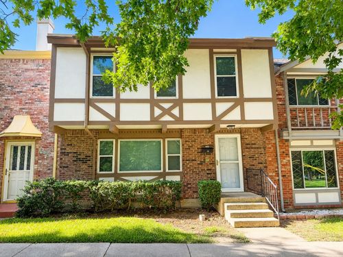 368 Westview Ter, Arlington, TX, 76013-1629 | Card Image
