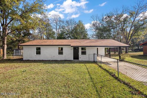 103 Pacific Cir, Crystal Springs, MS, 39059-2406 | Card Image