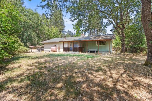 153 Elaine Drive, Grants Pass, OR, 97527 | Card Image