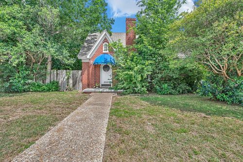 2525 Lasker Ave, Waco, TX, 76707-1327 | Card Image
