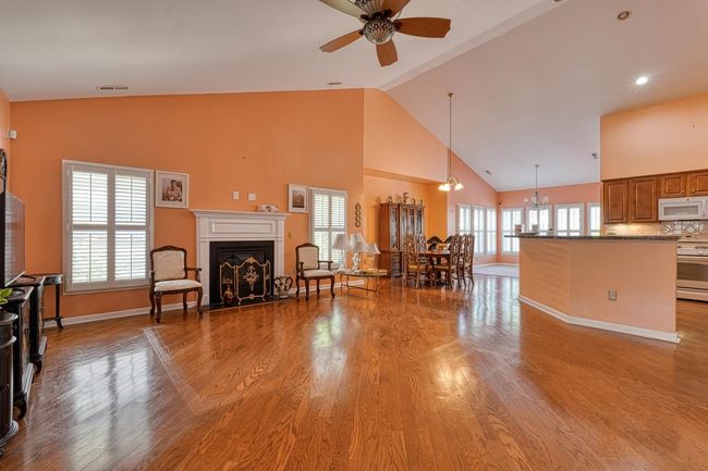 427 Listrac Dr, House other with 3 bedrooms, 2 bathrooms and null parking in Moore SC | Image 5