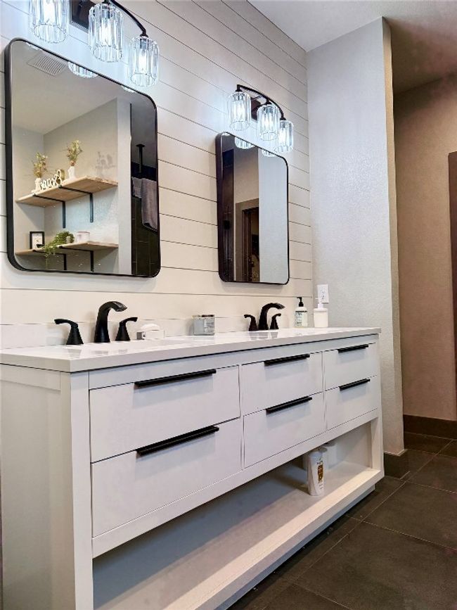 900 Daviot Dr, House other with 3 bedrooms, 2 bathrooms and null parking in Briarcliff TX | Image 17