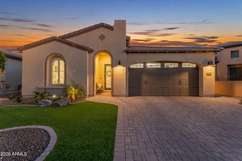429 E Veterans Way, Queen Creek, AZ, 85140-6472 | Card Image