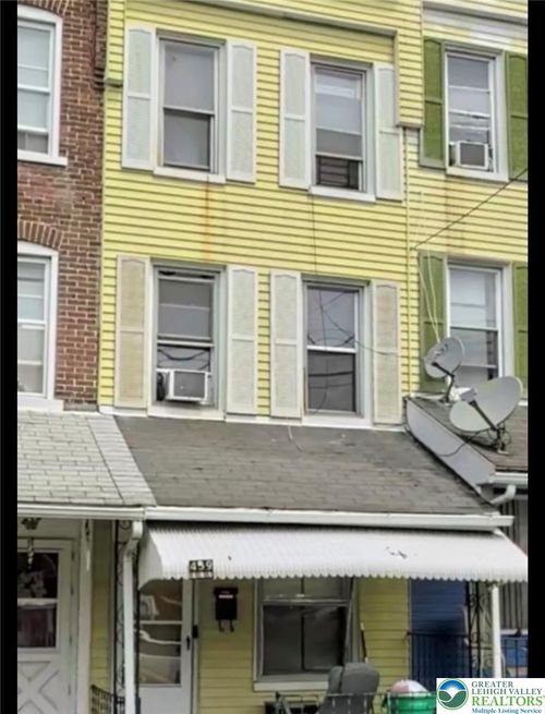439 E Hamilton St, Allentown, PA, 18109-2549 | Card Image