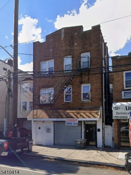 apt-2-677 Bergen St, Newark, NJ, 07108-1885 | Card Image