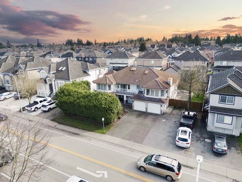 12604 68 Ave, Surrey, BC, V3W1G4 | Card Image