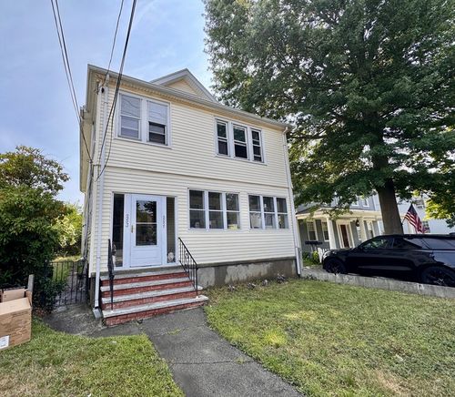 253-253 E Squantum St, Quincy, MA, 02171-1823 | Card Image