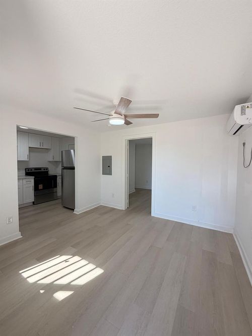 2-201 Lowery Dr, Port Lavaca, TX, 77979-3532 | Card Image