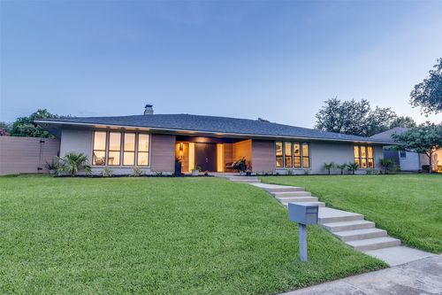7154 Grand Oaks Rd, Dallas, TX, 75230-4223 | Card Image