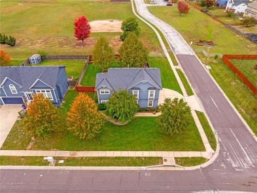 760 N Spruce St, Gardner, KS, 66030-1938 | Card Image