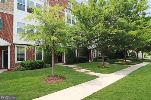44083 Peirosa Ter, CHANTILLY, VA, 20152-6127 | Card Image