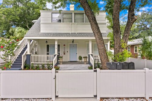 819 11th St N, ST PETERSBURG, FL, 33705-1257 | Card Image