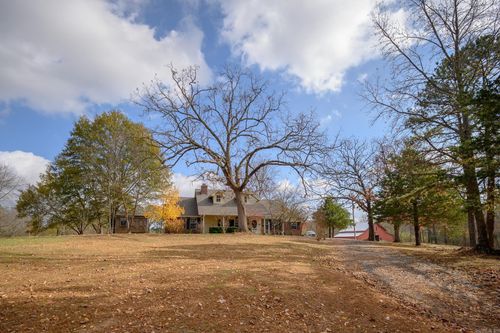 144 Polk Road 39, Mena, AR, 71953-9679 | Card Image