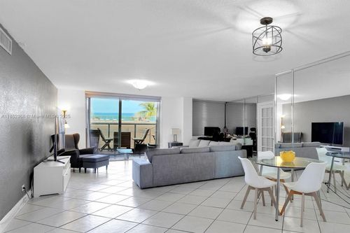 apt-311-6039 Collins Ave, Miami Beach, FL, 33140-2212 | Card Image