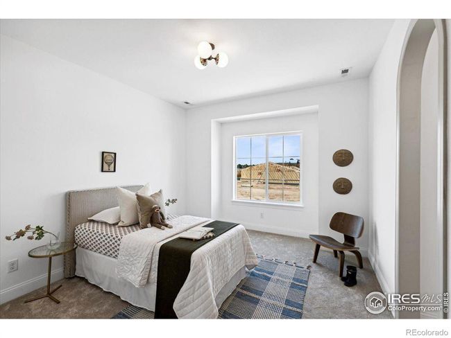 Upstairs Bedroom | Image 25