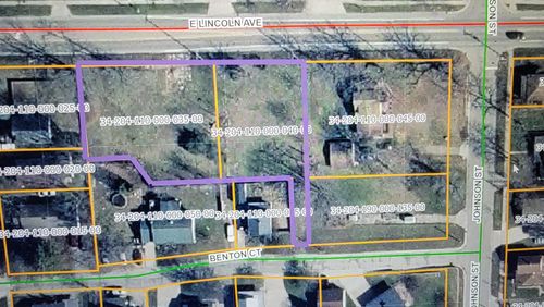 615625 E Lincoln Ave, Ionia, MI, 48846-1335 | Card Image