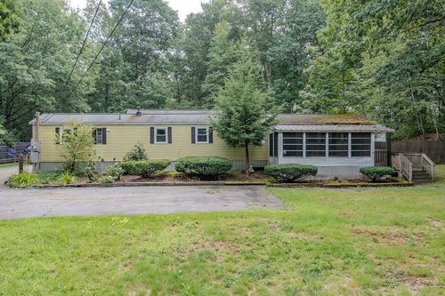 169 Calef Hwy, Lee, NH, 03861-6604 | Card Image