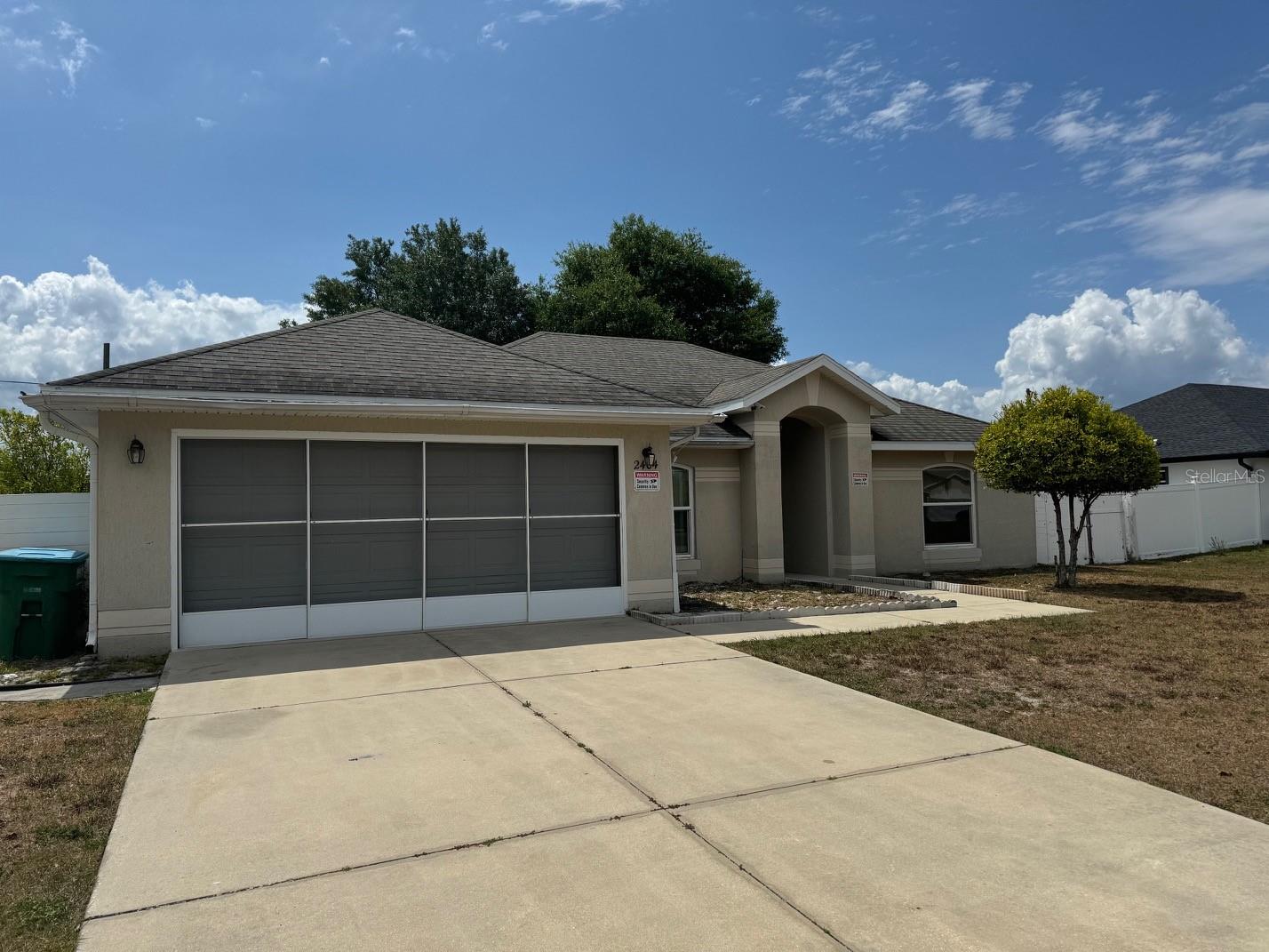 Ainsworth Ave, Deltona, FL 32738
