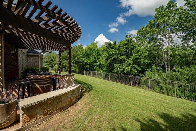 Private backyard that backs to greenbelt | Image 32