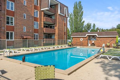 404 - 129 S Spruce Avenue, Condo with 2 bedrooms, 2 bathrooms and 2 parking in Wood Dale IL | Image 3