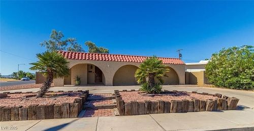 5149 Sun Valley Dr, Las Vegas, NV, 89122-6656 | Card Image