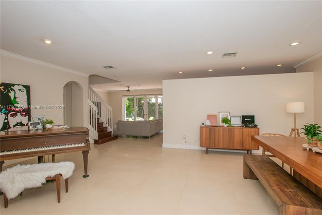 5067 Sw 162 Nd Ave, House other with 4 bedrooms, 3 bathrooms and null parking in Miramar FL | Image 5