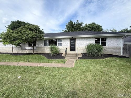 504 Wren Ave, Manchester, MO, 63021-6645 | Card Image