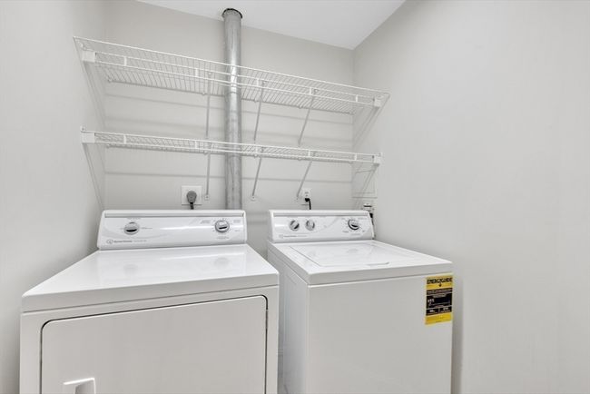APT-3 - 24 Dean Rd, Condo with 2 bedrooms, 2 bathrooms and 2 parking in Brookline MA | Image 29
