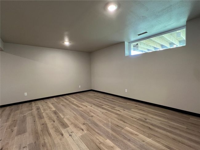 817 Prairie View Dr, Condo with 4 bedrooms, 3 bathrooms and null parking in West Branch IA | Image 27
