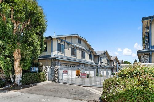 unit-10-18435 Keswick St, Reseda, CA, 91335-2075 | Card Image